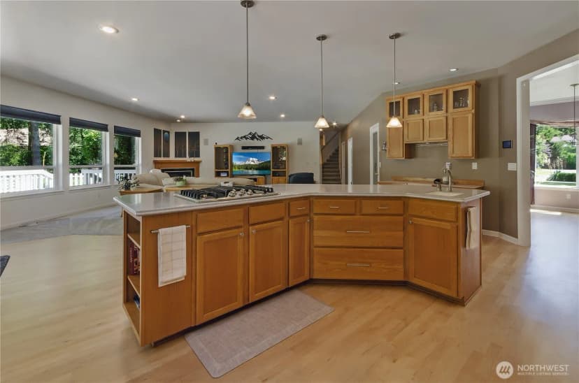 Property photo for 5410 Klipsun Lane Sw, Olympia photo 10