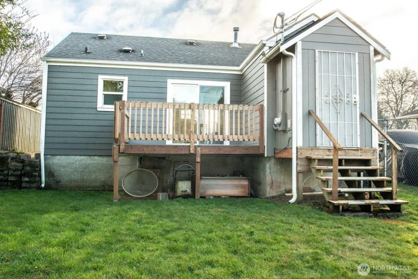 Property photo for 7028 Fawcett Avenue, Tacoma photo 17