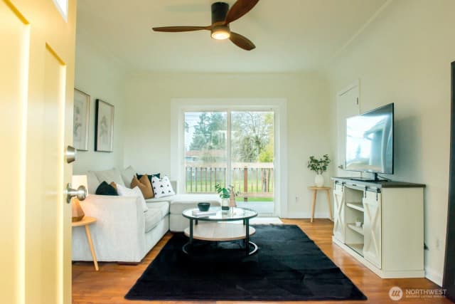 Property photo for 7028 Fawcett Avenue, Tacoma photo 3