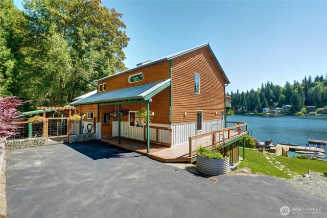 Property photo for 6920 179th Place Nw, Stanwood photo 2