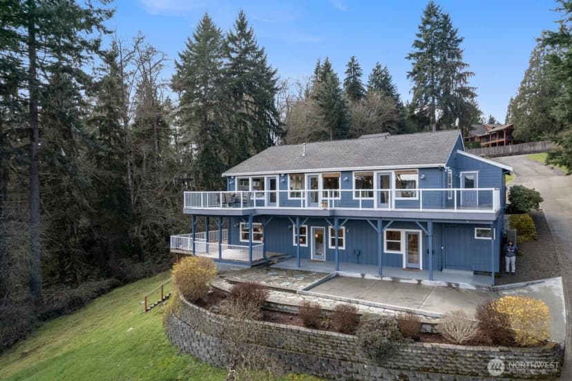 Property photo for 12421 6th Avenue Nw, Gig Harbor photo 2
