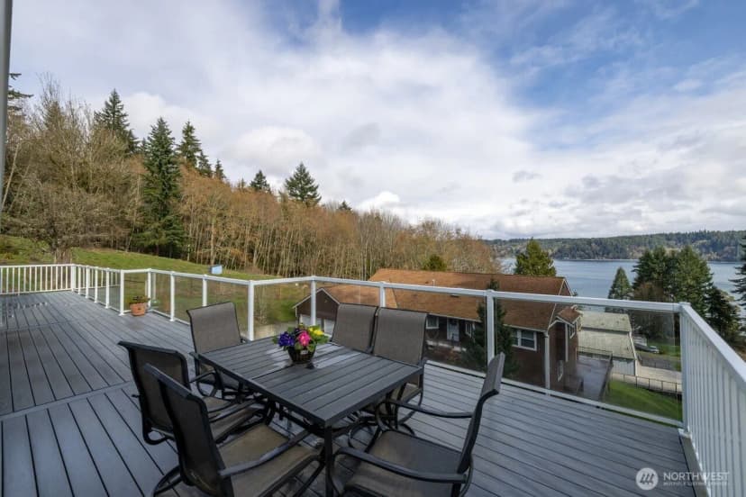 Property photo for 12421 6th Avenue Nw, Gig Harbor photo 15