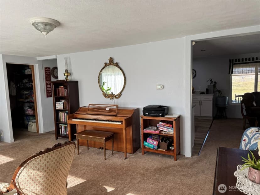 Property photo for 16002 Road 28 Sw, Mattawa photo 10