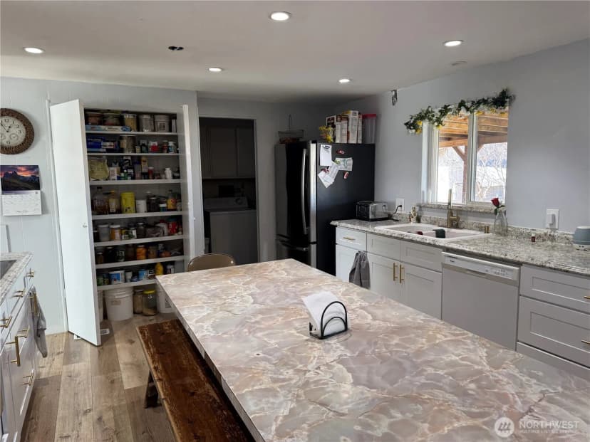 Property photo for 16002 Road 28 Sw, Mattawa photo 15