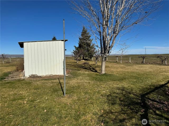 Property photo for 16002 Road 28 Sw, Mattawa photo 4