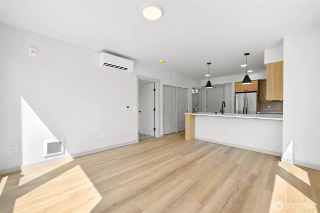 Property photo for 820 N State Street #521, Bellingham photo 5