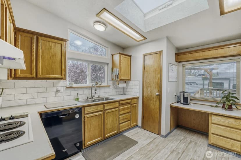 Property photo for 35605 State Route 2, Sultan photo 10