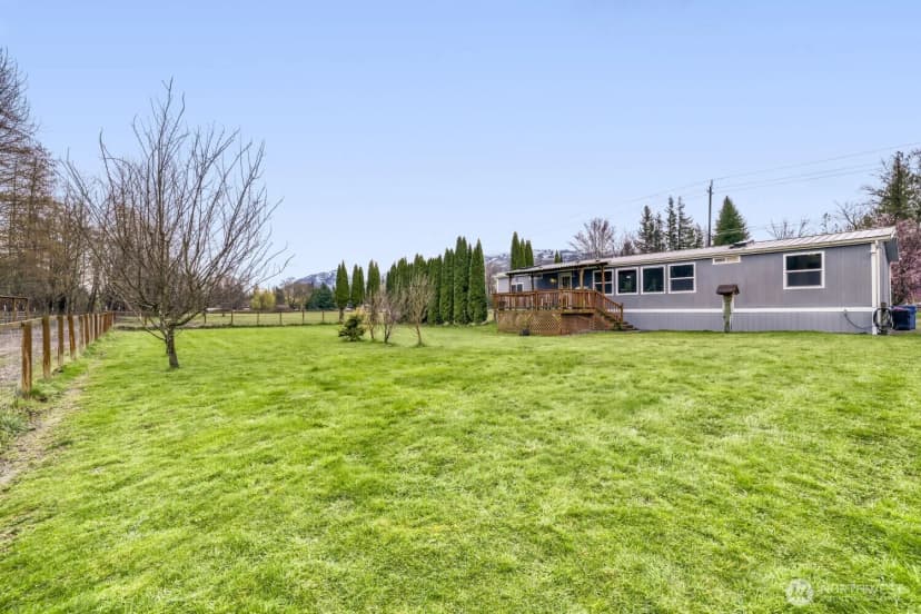 Property photo for 35605 State Route 2, Sultan photo 23
