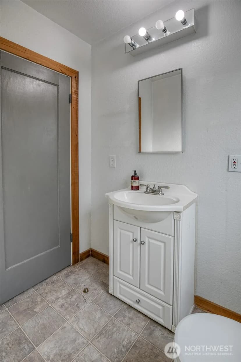 Property photo for 2409 Cherry Street, Aberdeen photo 21