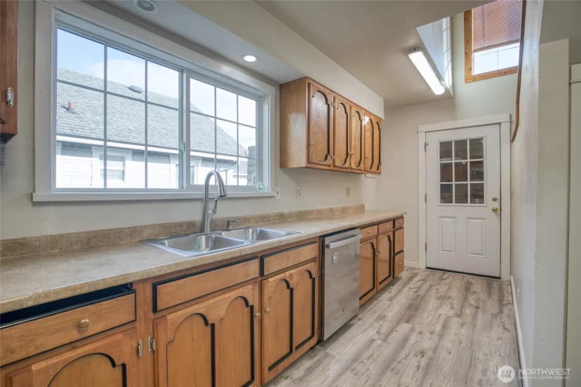 Property photo for 2409 Cherry Street, Aberdeen photo 12