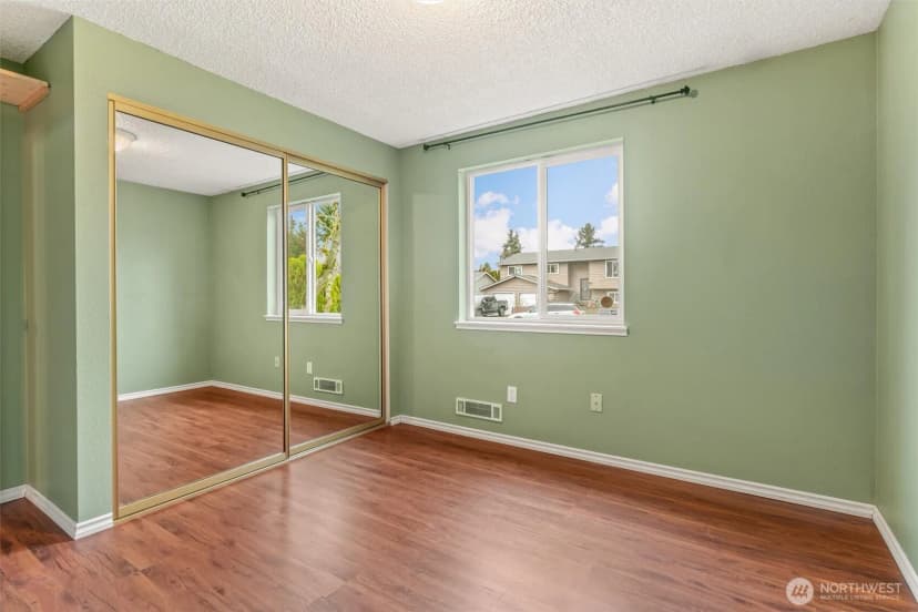 Property photo for 2611 Ne 23rd Place, Renton photo 20