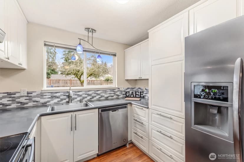 Property photo for 2611 Ne 23rd Place, Renton photo 14