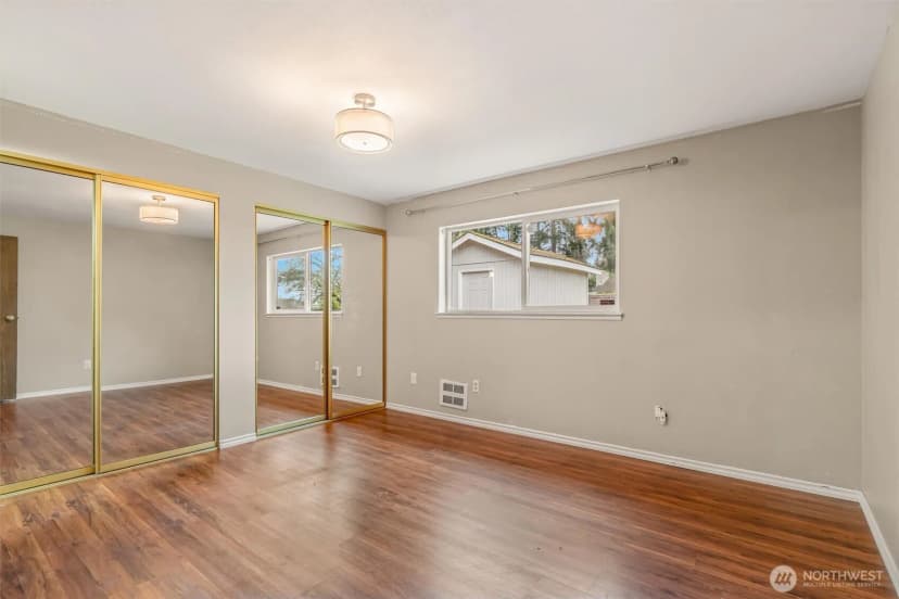 Property photo for 2611 Ne 23rd Place, Renton photo 15