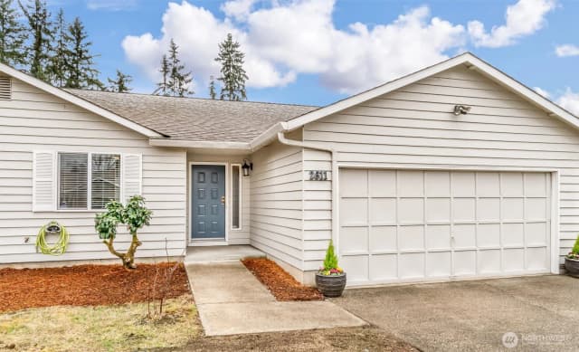 Property photo for 2611 Ne 23rd Place, Renton photo 3