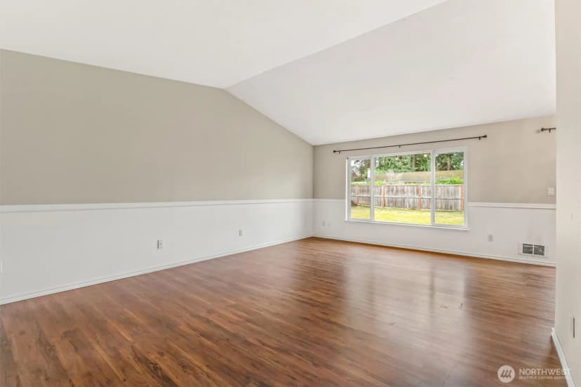 Property photo for 2611 Ne 23rd Place, Renton photo 6