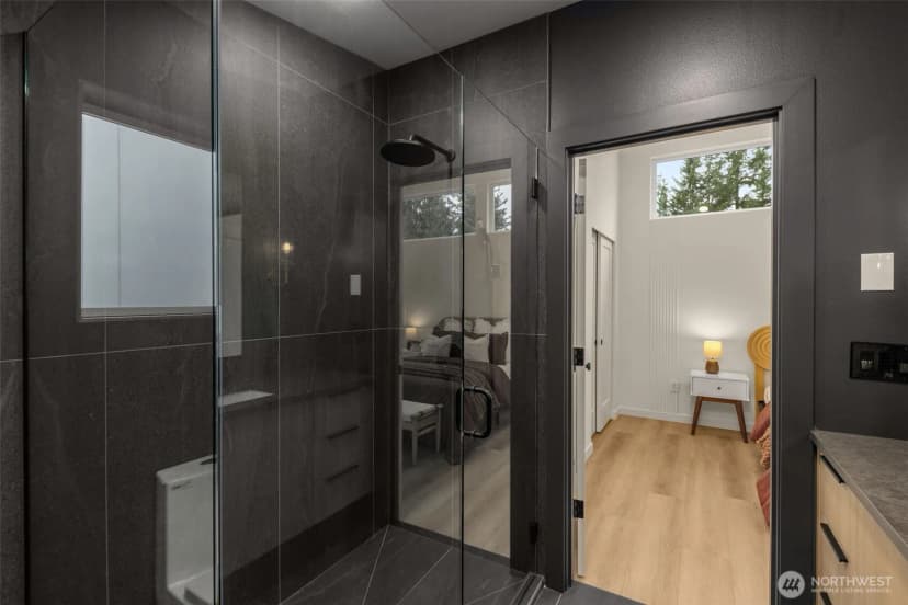 Property photo for 14035 Densmore Avenue N, Seattle photo 19