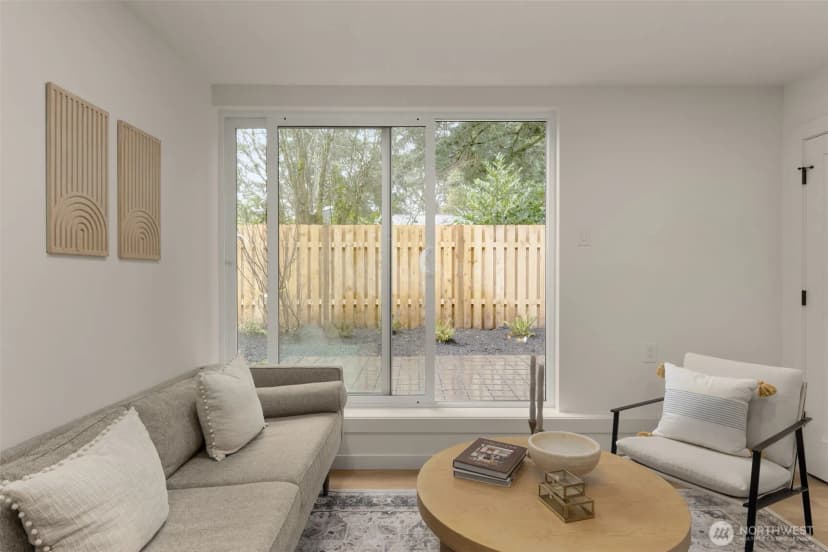 Property photo for 14035 Densmore Avenue N, Seattle photo 13