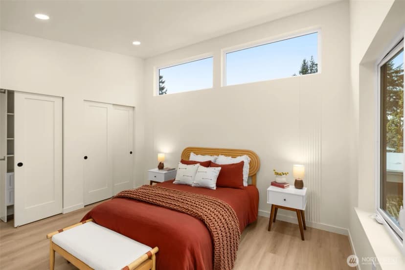 Property photo for 14035 Densmore Avenue N, Seattle photo 14