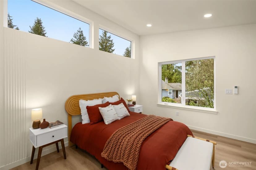 Property photo for 14035 Densmore Avenue N, Seattle photo 15