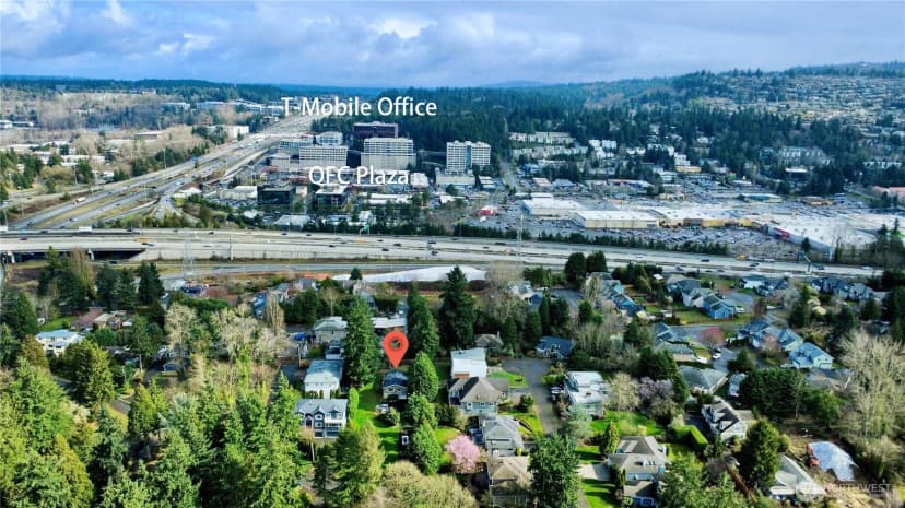 Property photo for 3562 120th Avenue Se, Bellevue photo 8