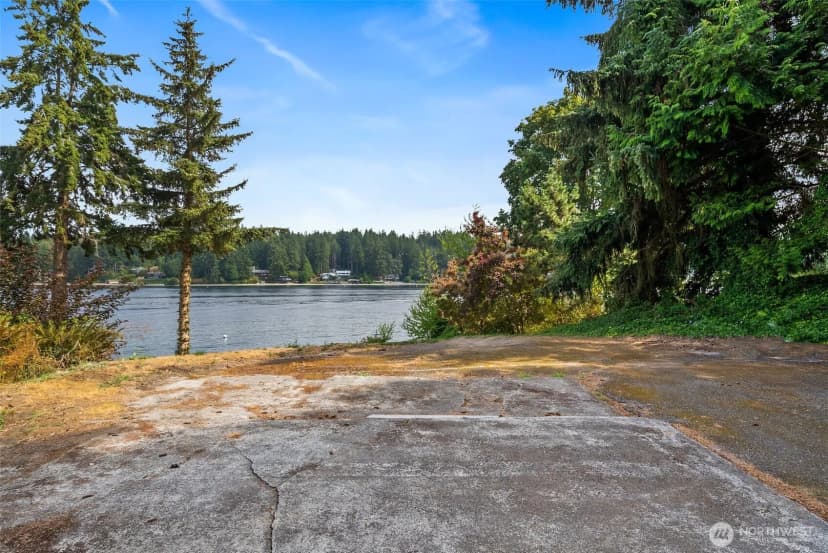 Property photo for 17274 Angeline Avenue South Ne, Suquamish photo 16
