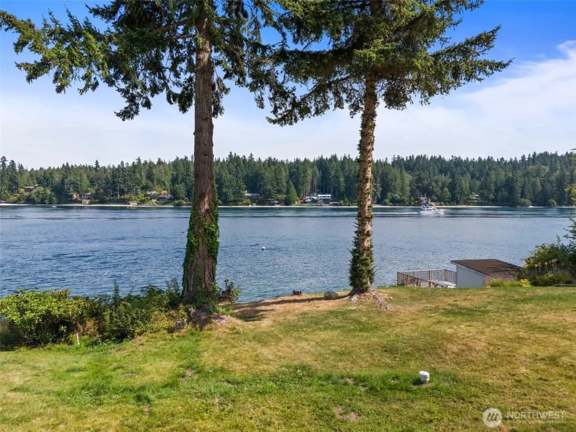 Property photo for 17274 Angeline Avenue South Ne, Suquamish photo 20