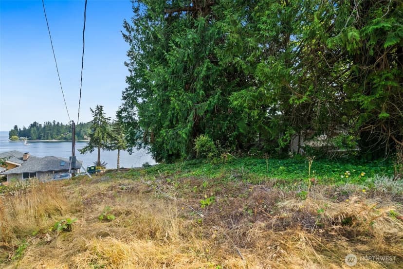 Property photo for 17274 Angeline Avenue South Ne, Suquamish photo 18