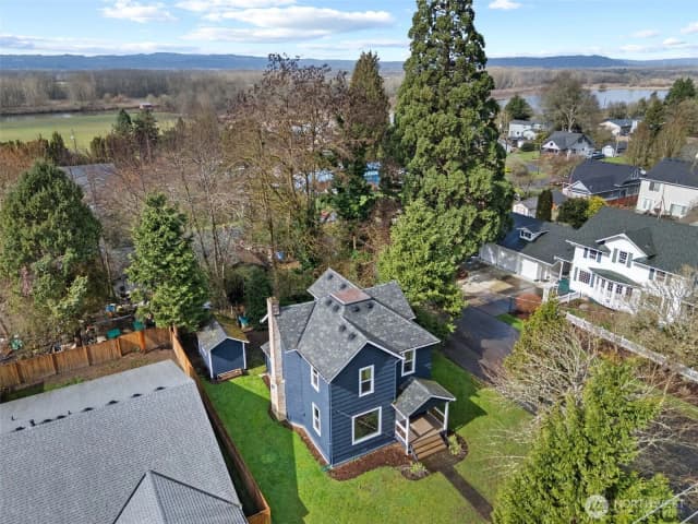 Property photo for 713 N Main Avenue, Ridgefield photo 2