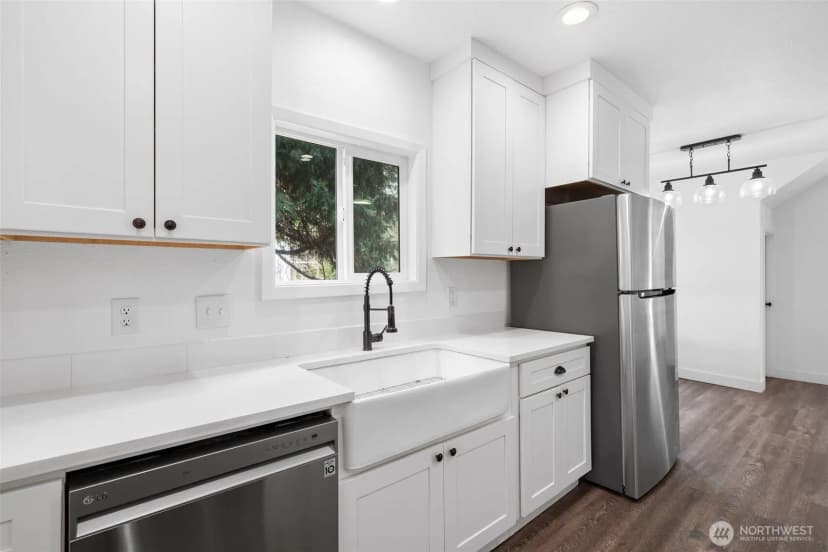 Property photo for 713 N Main Avenue, Ridgefield photo 19