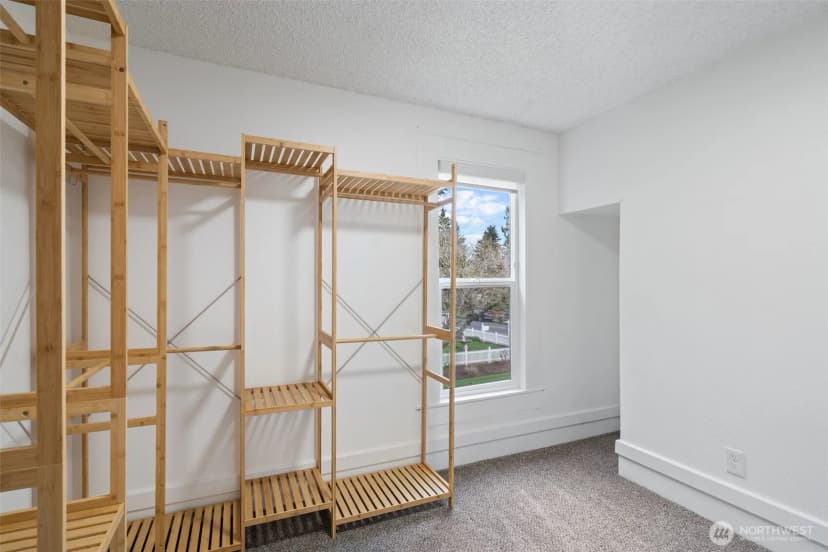 Property photo for 713 N Main Avenue, Ridgefield photo 34