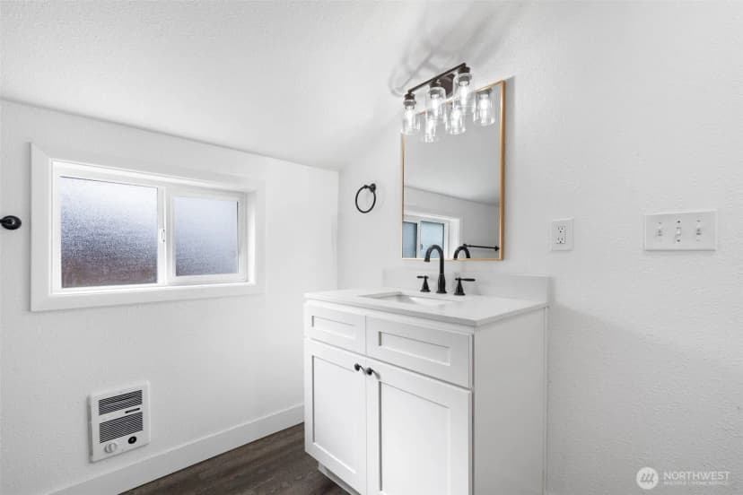 Property photo for 713 N Main Avenue, Ridgefield photo 24