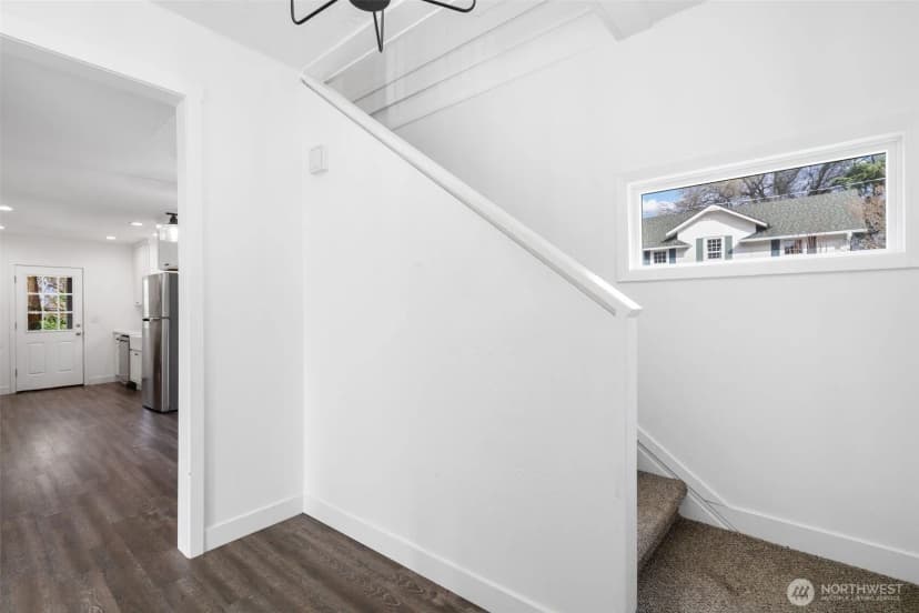 Property photo for 713 N Main Avenue, Ridgefield photo 8