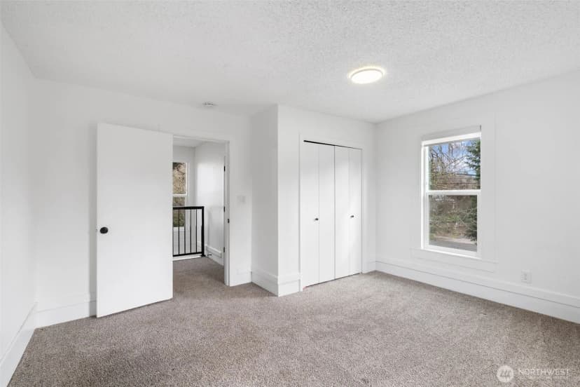 Property photo for 713 N Main Avenue, Ridgefield photo 30