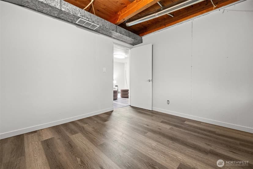 Property photo for 105 Sw 129th Street, Burien photo 26