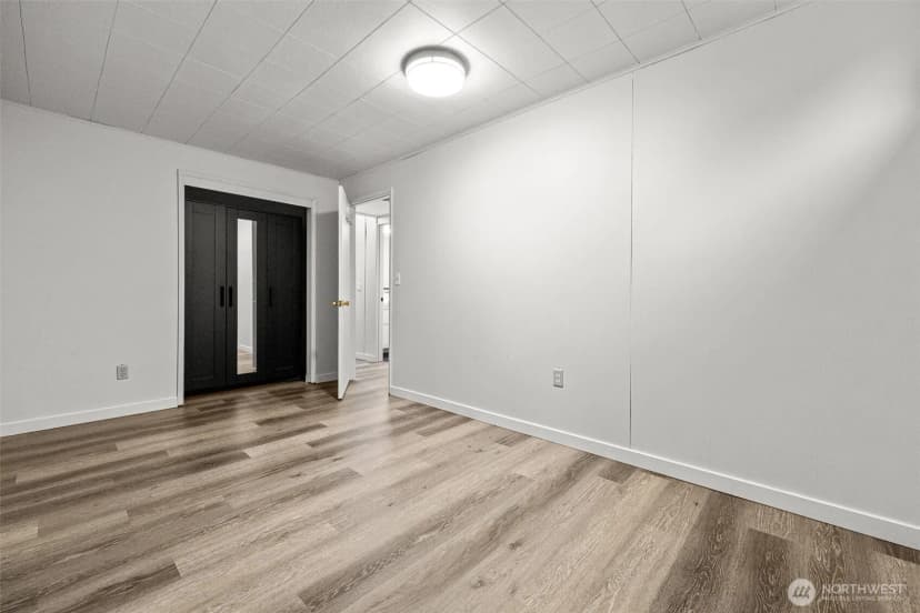 Property photo for 105 Sw 129th Street, Burien photo 31