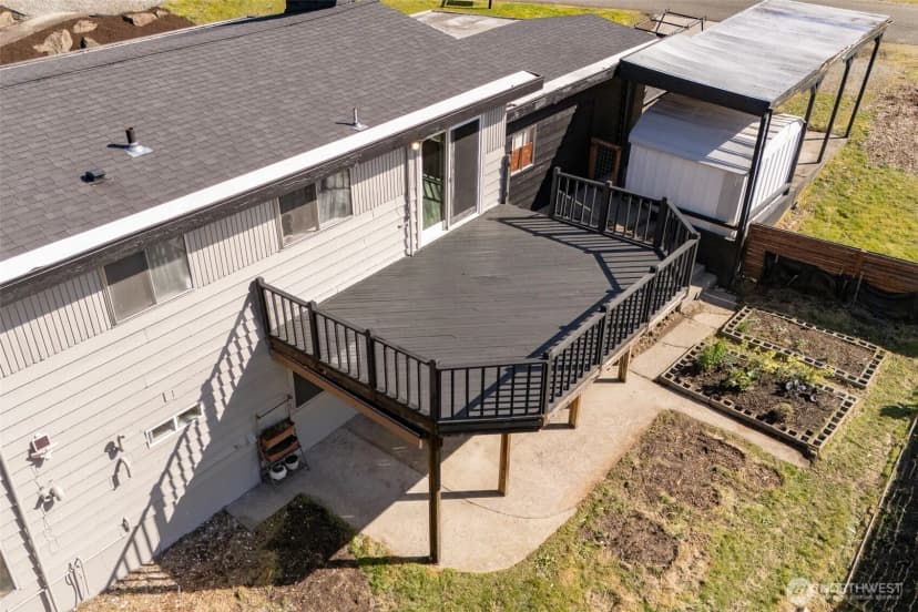 Property photo for 105 Sw 129th Street, Burien photo 34