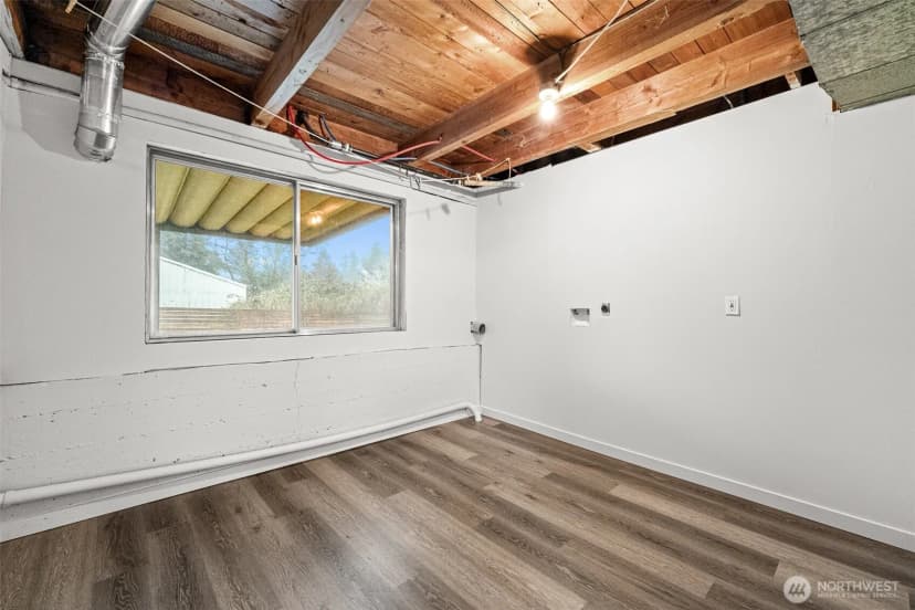 Property photo for 105 Sw 129th Street, Burien photo 25