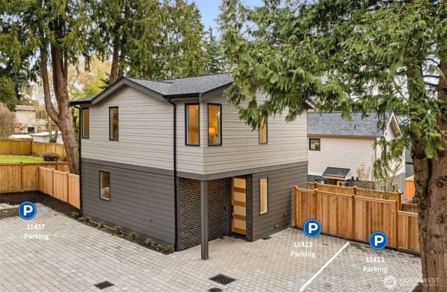 Property photo for 11413 Ne 91st Street, Kirkland photo 3