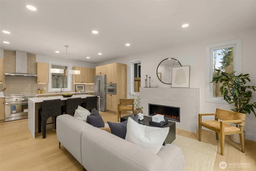 Property photo for 11413 Ne 91st Street, Kirkland photo 6
