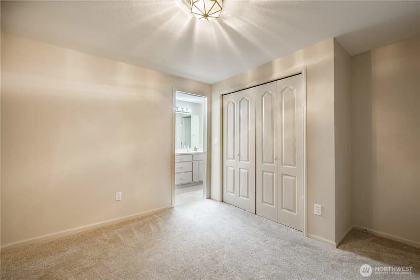 Property photo for 8024 Chinook Way, Blaine photo 37