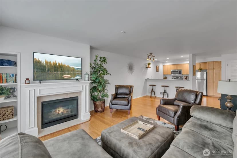 Property photo for 559 Mcgraw Street #201, Seattle photo 8