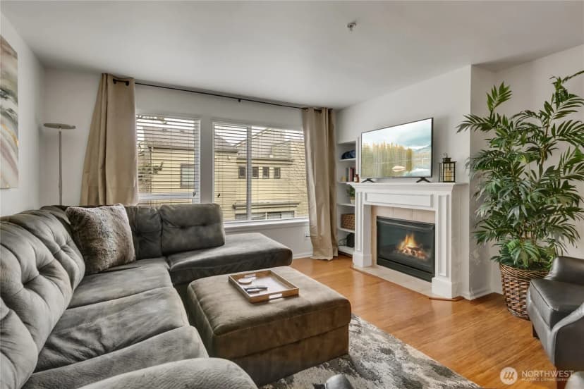Property photo for 559 Mcgraw Street #201, Seattle photo 7