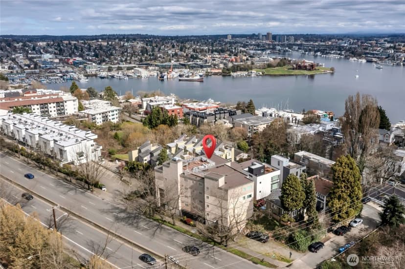 Property photo for 559 Mcgraw Street #201, Seattle photo 26
