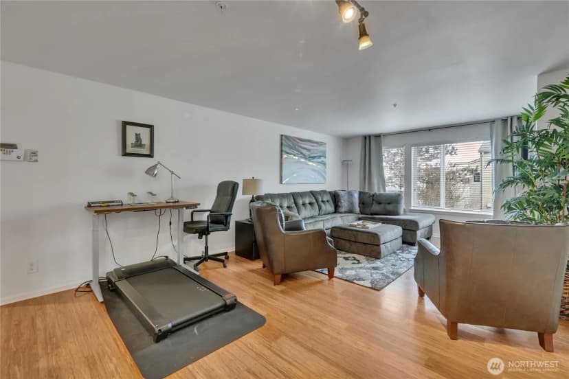 Property photo for 559 Mcgraw Street #201, Seattle photo 5