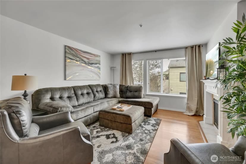 Property photo for 559 Mcgraw Street #201, Seattle photo 6