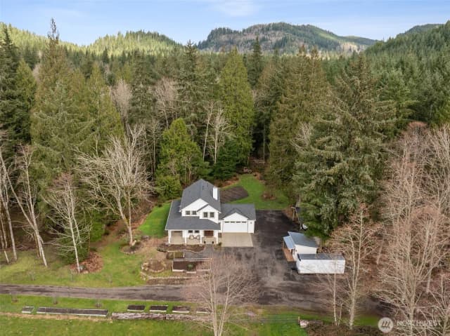 Property photo for 31530 Se 384th Street, Enumclaw photo 3