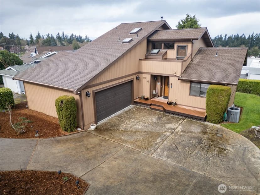 Property photo for 1813 E 3rd Street, Port Angeles photo 2