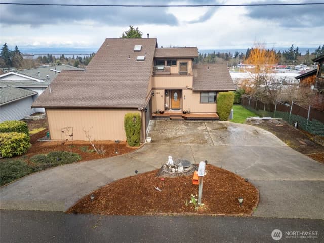 Property photo for 1813 E 3rd Street, Port Angeles