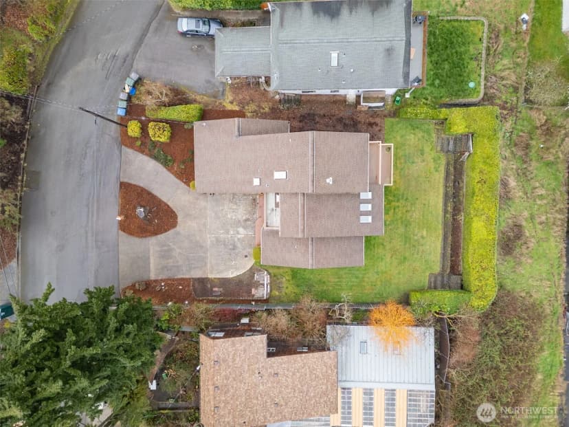Property photo for 1813 E 3rd Street, Port Angeles photo 39
