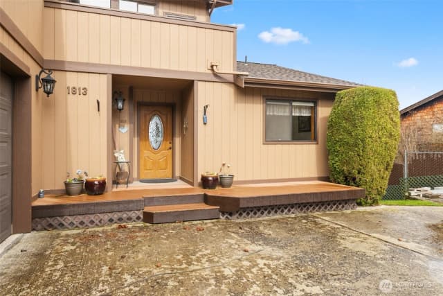 Property photo for 1813 E 3rd Street, Port Angeles photo 3